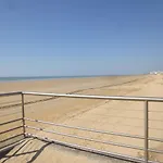 Apartment Face Avec Balcon, 50m Plage, 5 Couchages, Parking, - Fr-1-224c-187